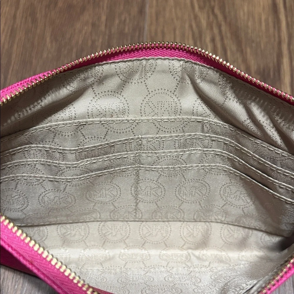Michael Kors Fuchsia Studded Wristlet Clutch Gold Studs Pink Leather